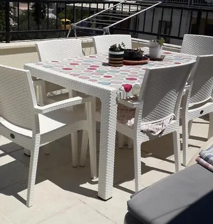 Studio And Terrace And Kitchen And Sea View Sleeps 2 Daire Didim